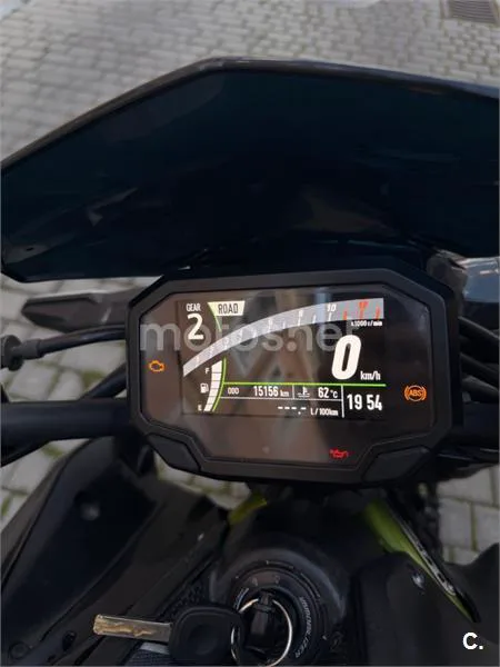 Kawasaki Z900 – Vista 10
