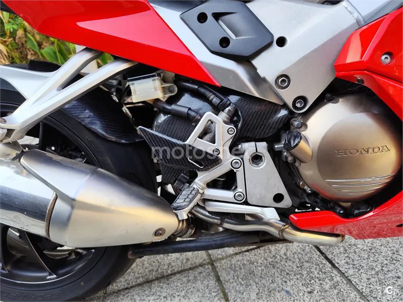 Honda VFR 800F – Vista 7