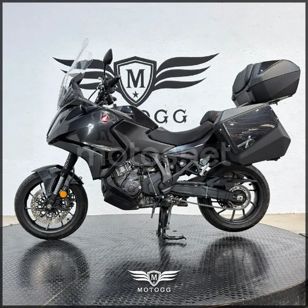 Honda NT1100 – Vista 5