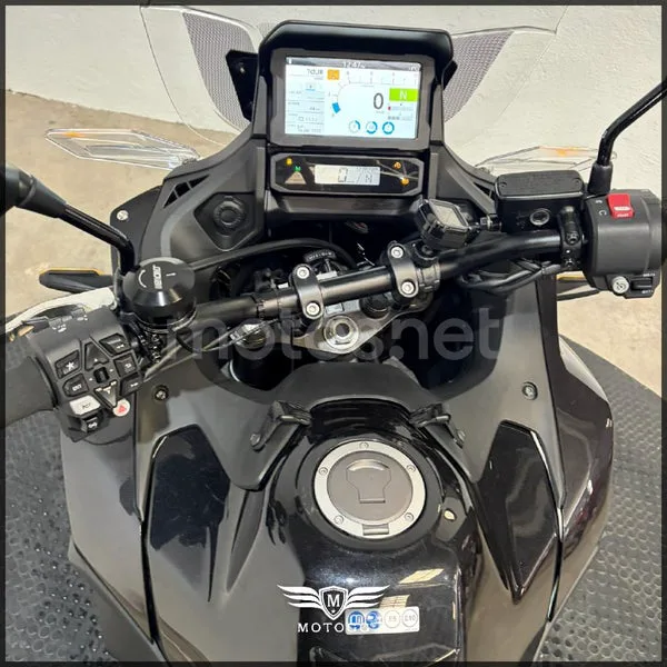 Honda NT1100 – Vista 8