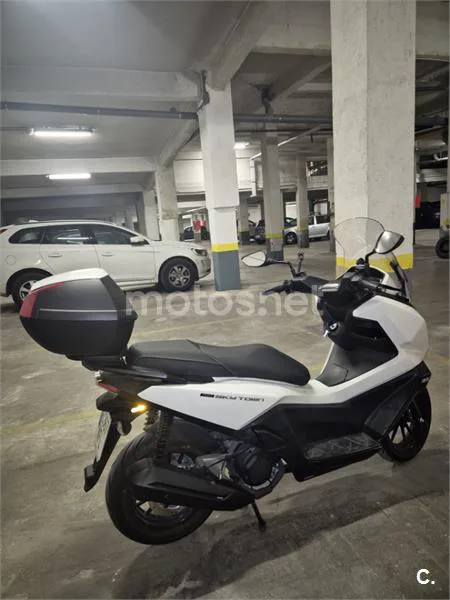 Kymco Sky Town 125 - Vista 4