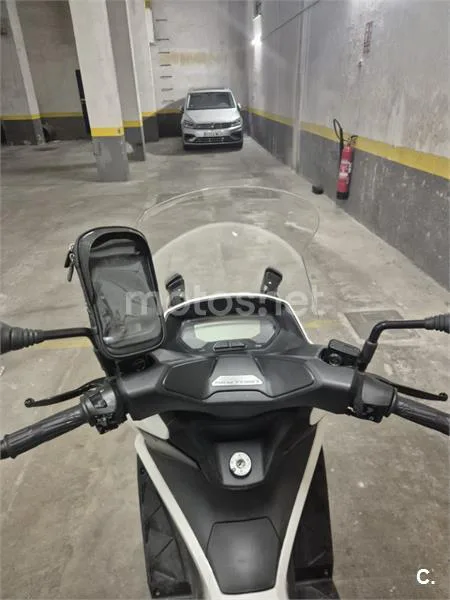 Kymco Sky Town 125 - Vista 8