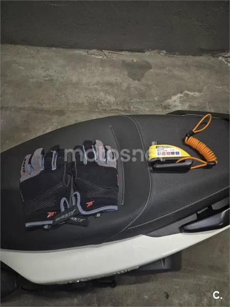 Kymco Sky Town 125 - Vista 9