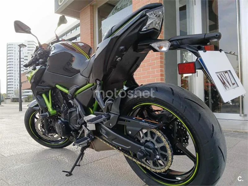 Kawasaki Z650 – Vista 10