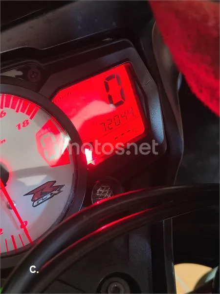Suzuki GSX-R600 - Vista 7