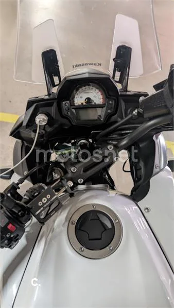 Kawasaki Versys – Vista 11