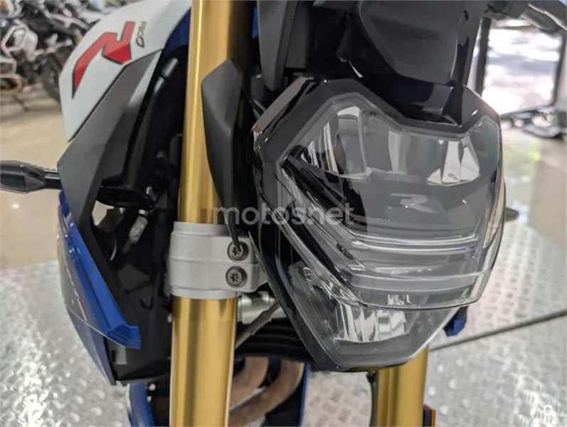 BMW F 900 R – Vista 15