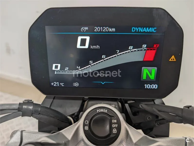 BMW F 900 R – Vista 6