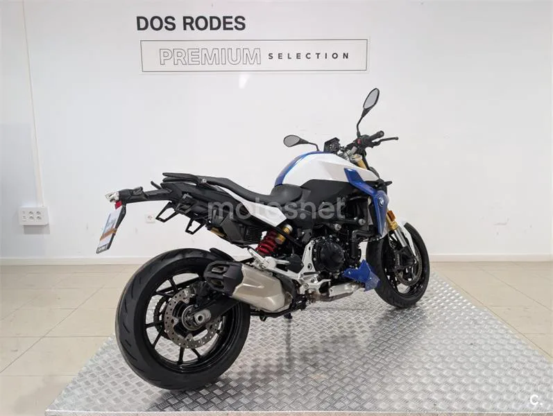 BMW F 900 R – Vista 7