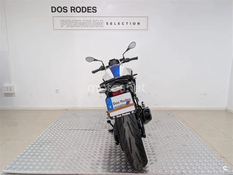 BMW F 900 R – Vista 8