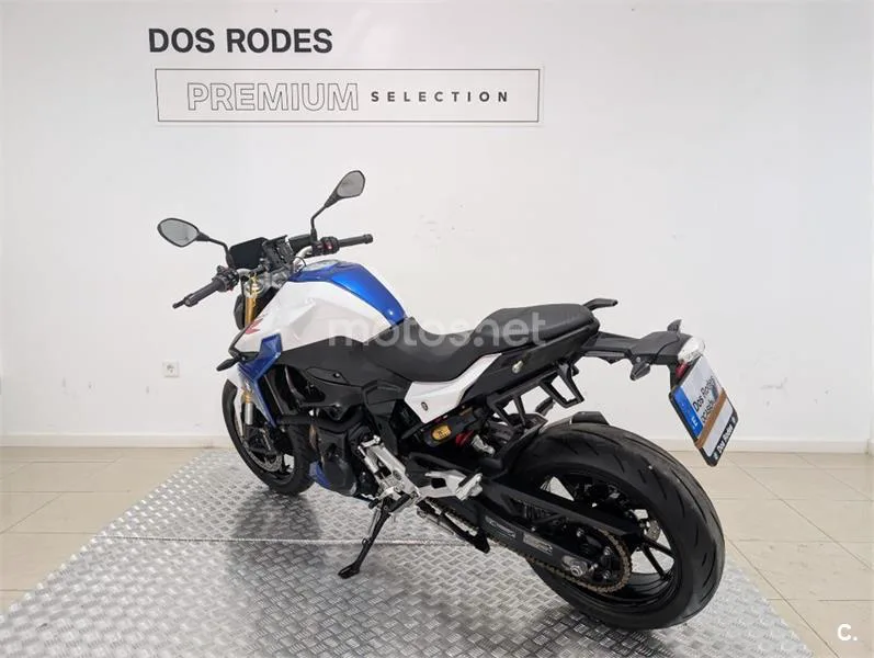BMW F 900 R – Vista 9