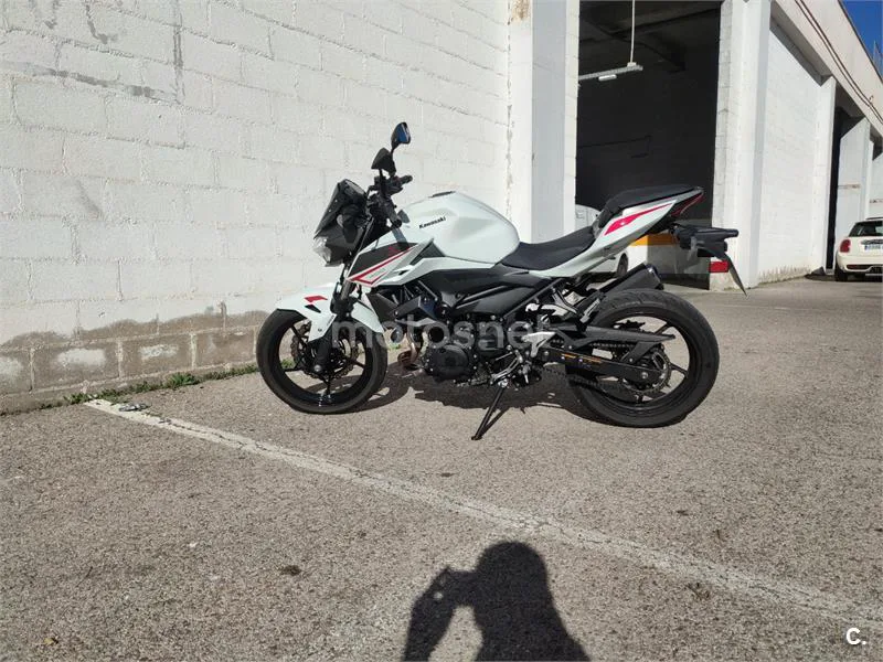 Kawasaki Z400 – Vista 7