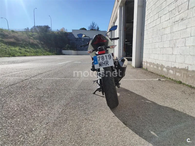 Kawasaki Z400 – Vista 9