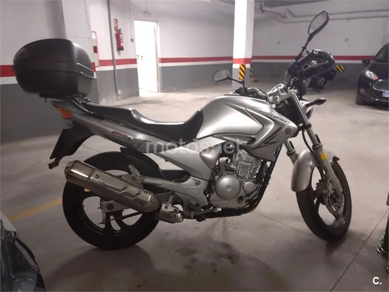 Yamaha YBR 250 – Vista 2