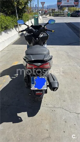 Kymco Grand Dink 300 – Vista 5