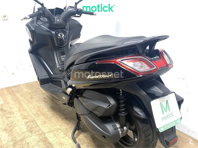 Kymco Super Dink 350 – Vista 11