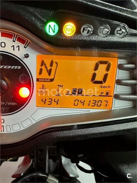 Suzuki V-Strom 650 – Vista 9