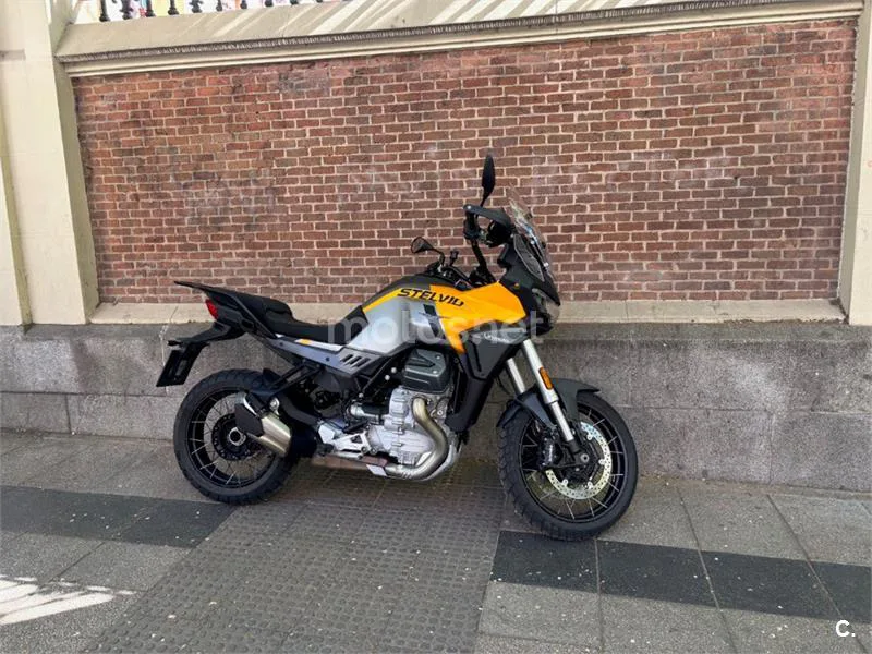Moto Guzzi Stelvio – Vista 4