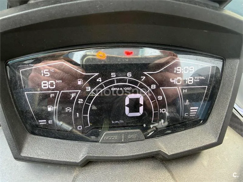 Aprilia SR GT 125 – Vista 4