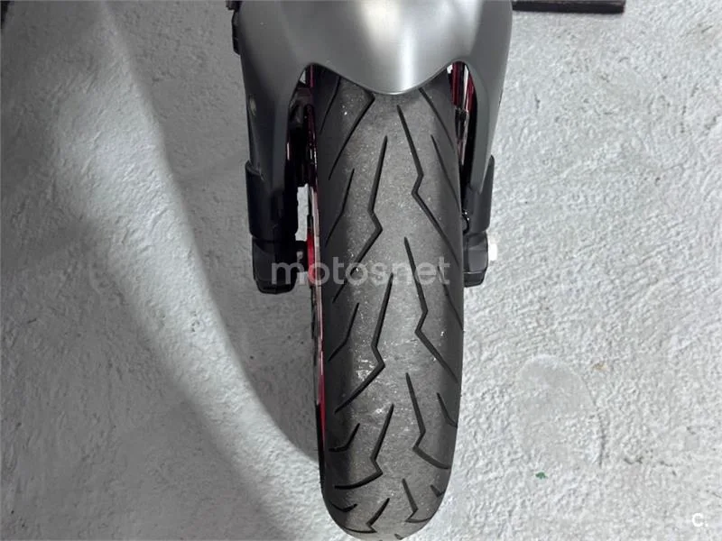 Ducati Monster – Vista 14