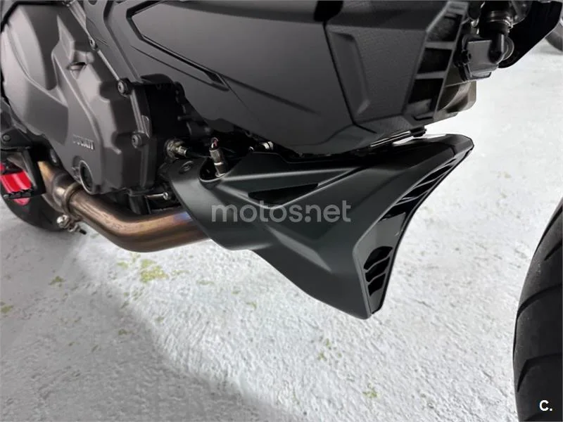 Ducati Monster – Vista 24