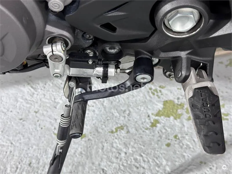 Ducati Monster – Vista 27