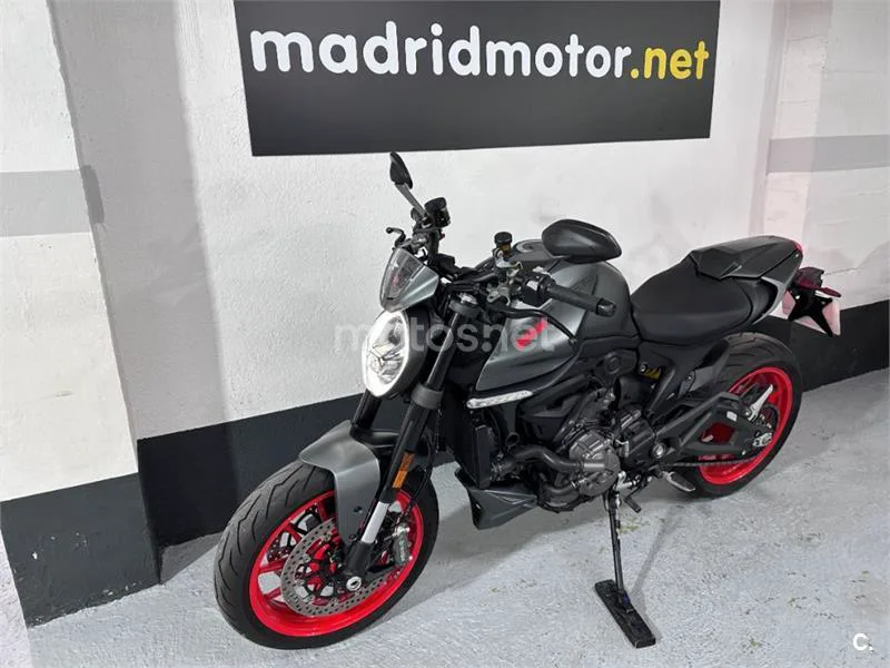 Ducati Monster – Vista 4
