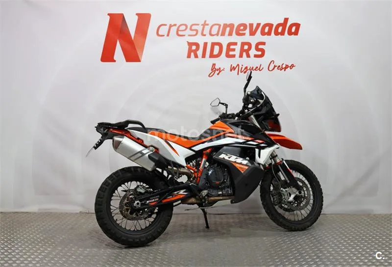 KTM 890 – Vista 11