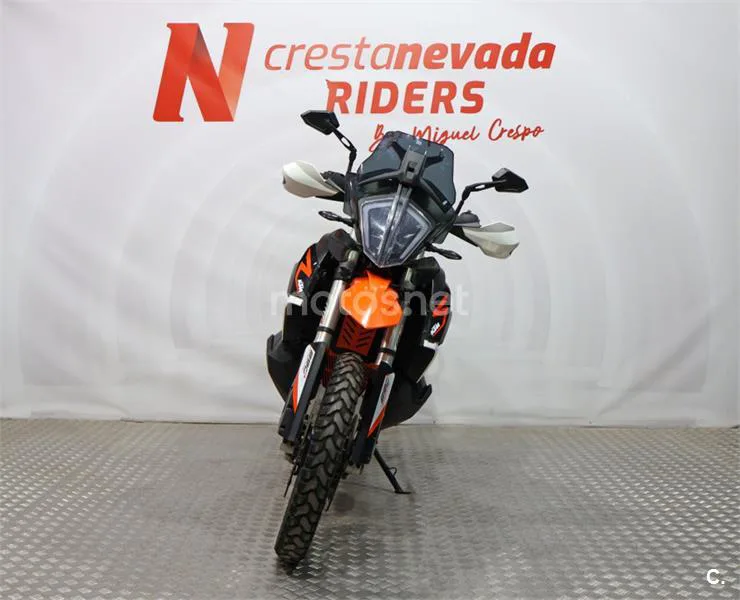 KTM 890 – Vista 5