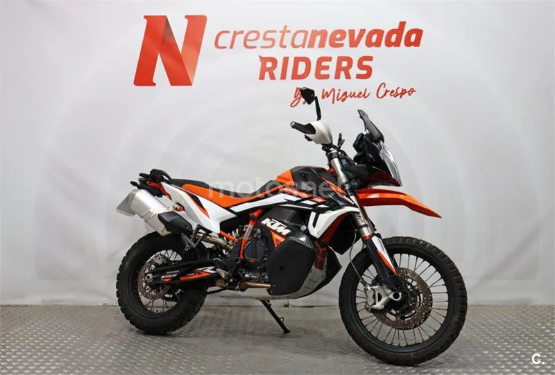 KTM 890 – Vista 6
