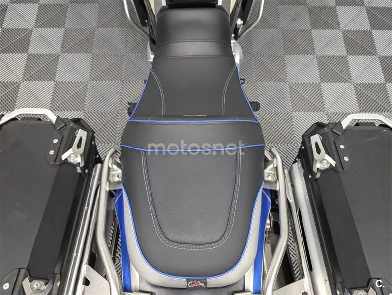 Voge 900 DSX – Vista 9