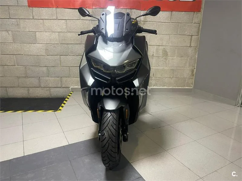 BMW C 400 GT – Vista 7