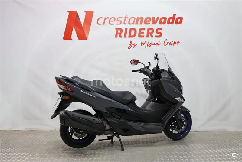 Suzuki Burgman 400 – Vista 11