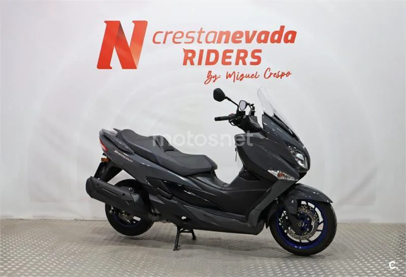 Suzuki Burgman 400 – Vista 6