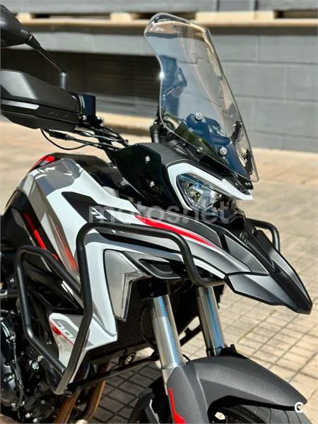 Benelli TRK 702 – Vista 18