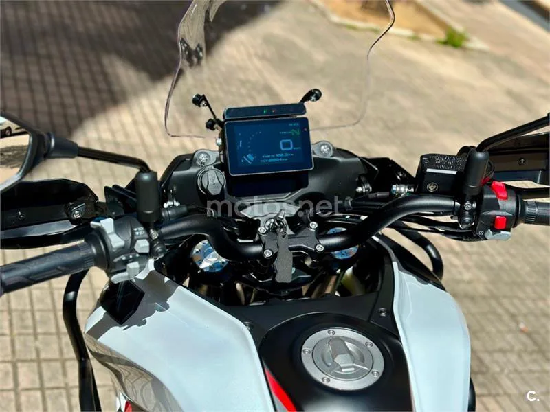 Benelli TRK 702 – Vista 22