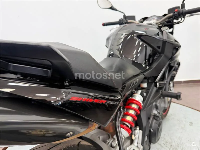 Aprilia Shiver 750 – Vista 14