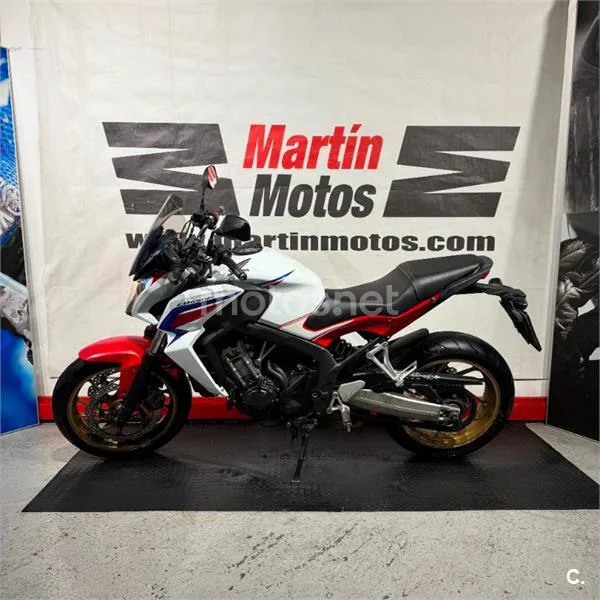 Honda CB 650 F – Vista 4