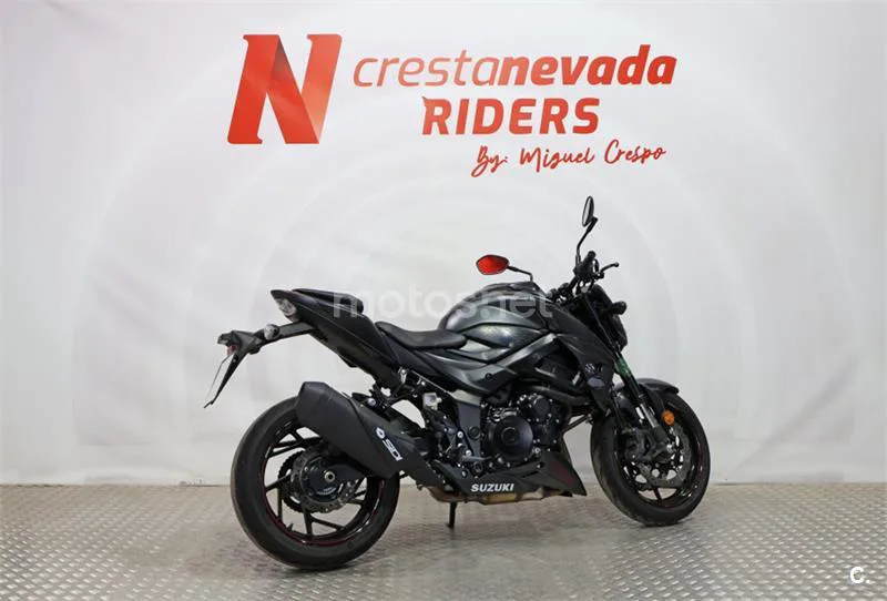 Suzuki GSX-S750 – Vista 11