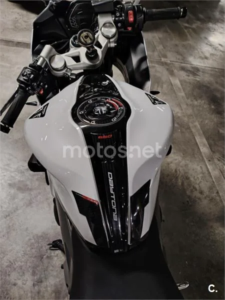 Triumph Daytona 660 – Vista 4