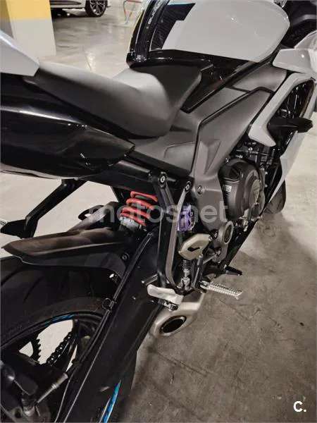 Triumph Daytona 660 – Vista 6