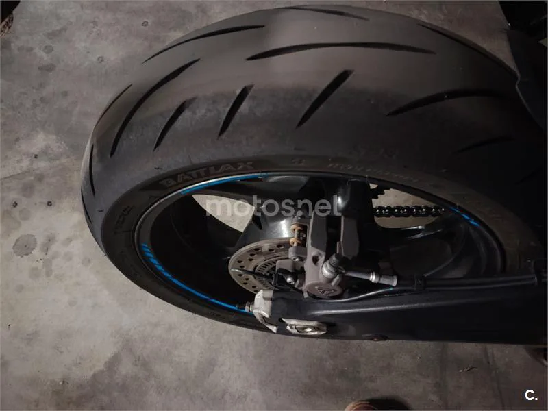 Triumph Daytona 660 – Vista 7