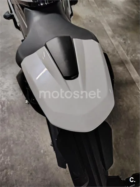 Triumph Daytona 660 – Vista 8