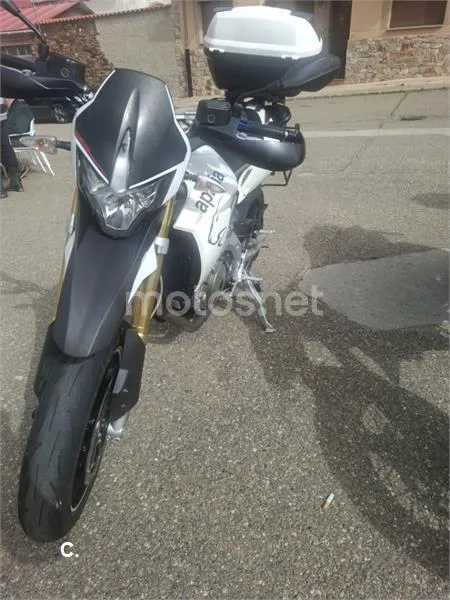 Aprilia Dorsoduro 750 – Vista 4