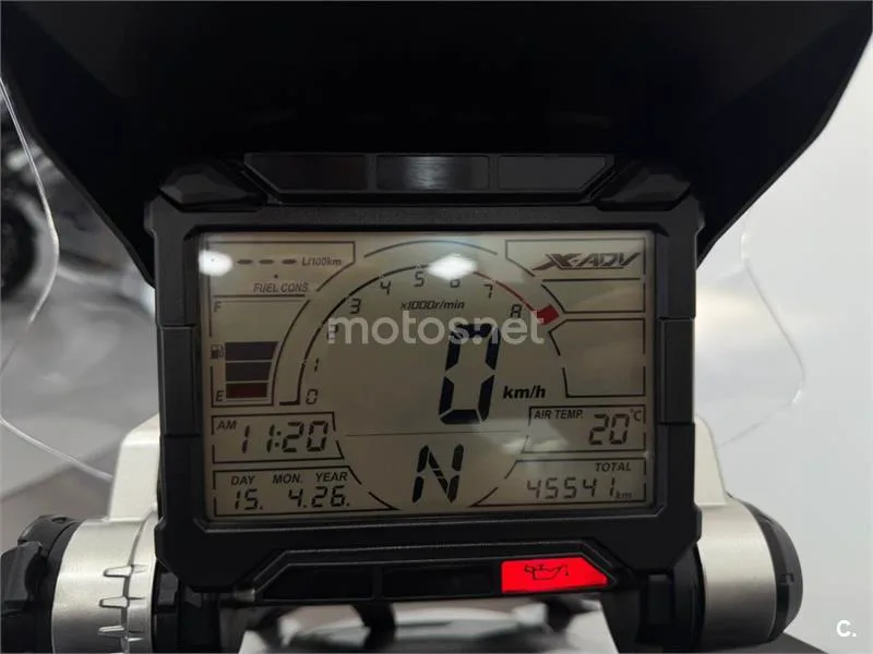 Honda X-ADV – Vista 14