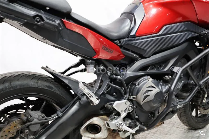 Yamaha MT-09 Tracer – Vista 15
