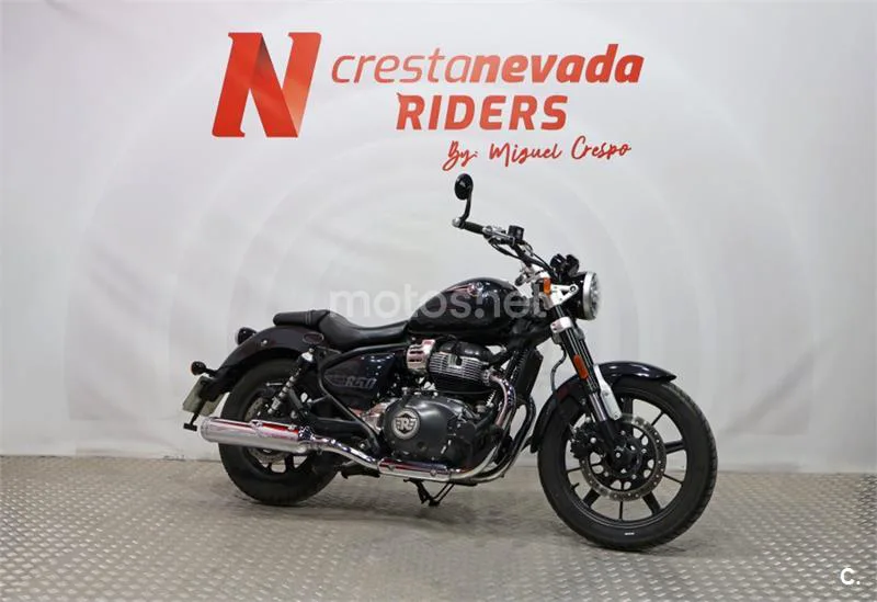Royal Enfield Super Meteor 650 – Vista 6