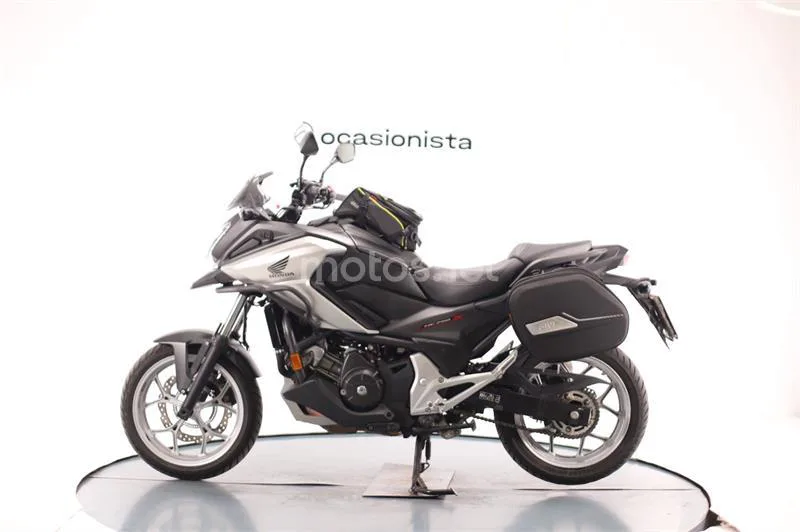 Honda NC 750 X – Vista 4