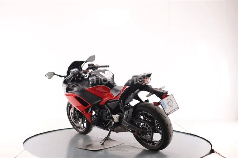 Kawasaki Ninja 650 – Vista 3