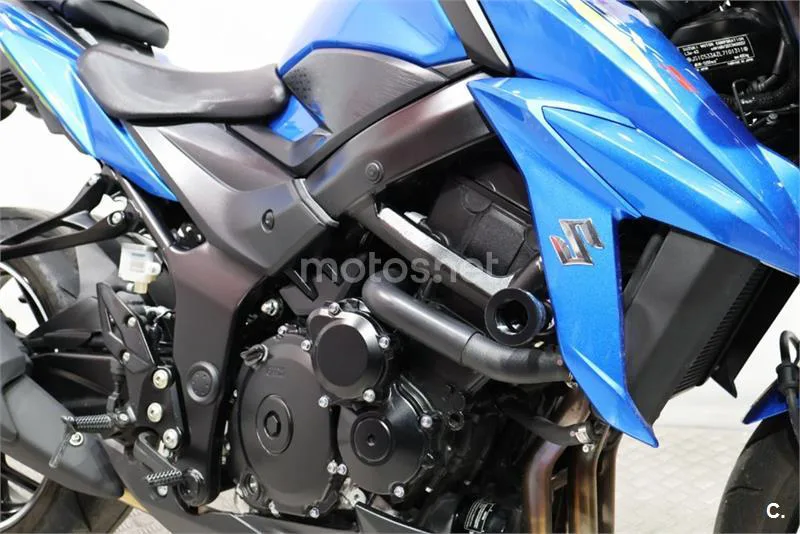 Suzuki GSX-S750 – Vista 12